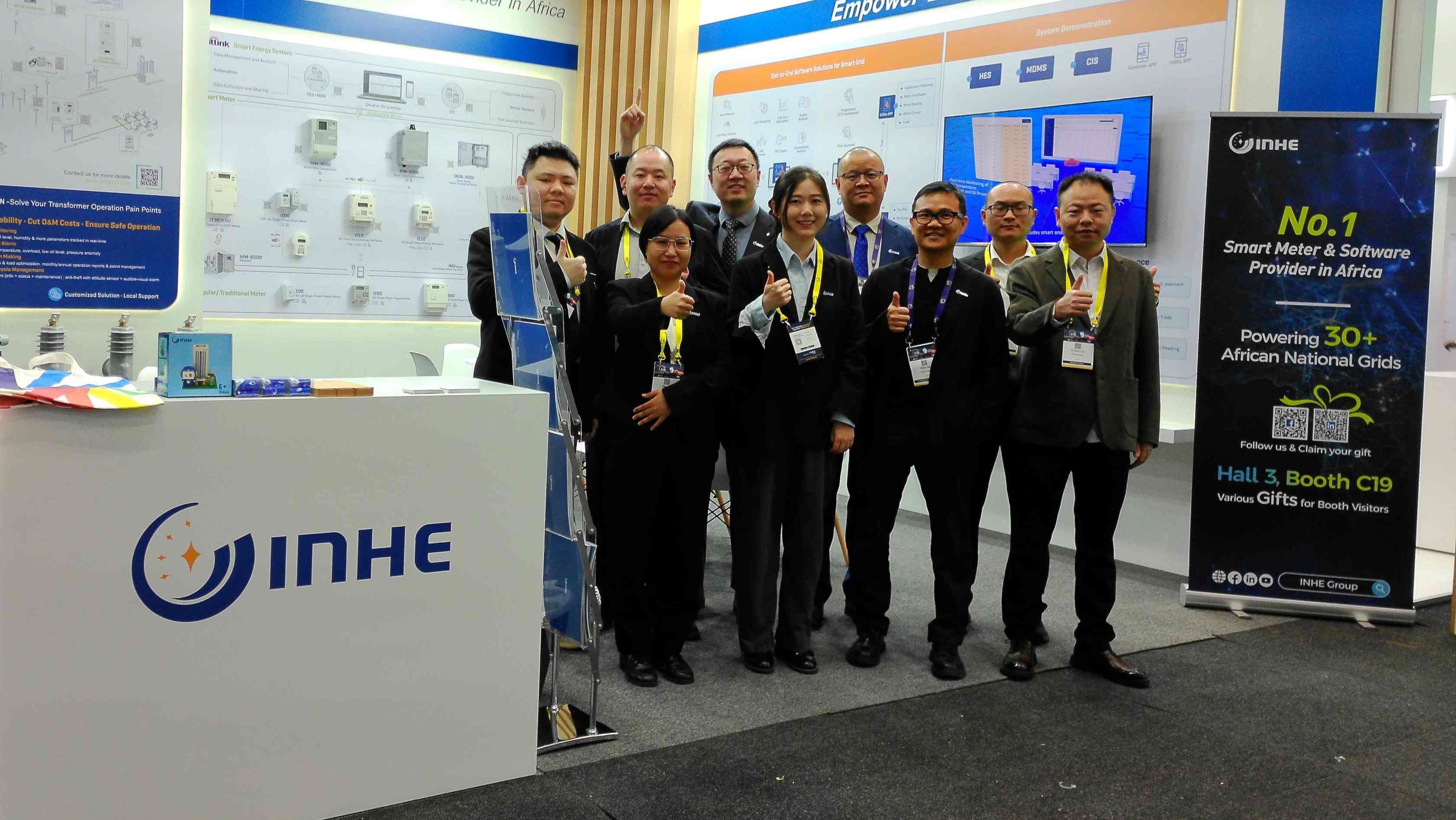 thumbinhegroupatenlitafrica20262681-481.jpg